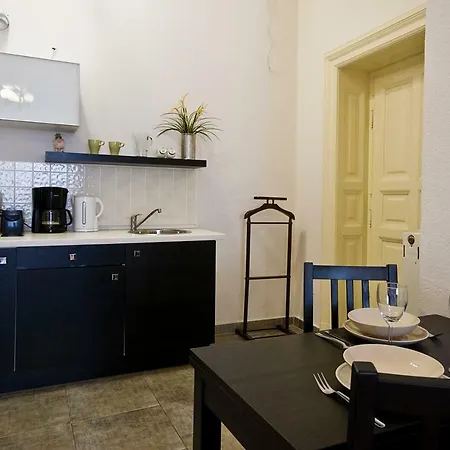 Apartment Eiffel Deluxe *